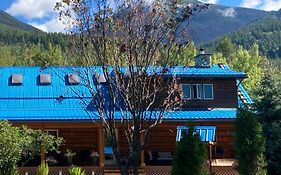 Cougar Mountain Lodge And Resort Cabin Rentals